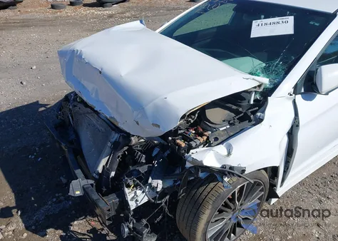 2018 Hyundai Elantra Sport z USA, uszkodzony, nr VIN KMHD04LBXJU588422